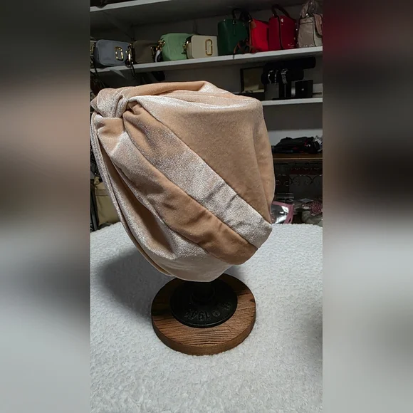 6 Elegant Head Caps/Turbans - Picture 14 of 16